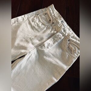 Zara Women’s Straight Leg Jeans